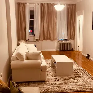 Apartment 2 Bedroom Classy Brooklyn Apt-10 Mins From Barclays Center!, New York